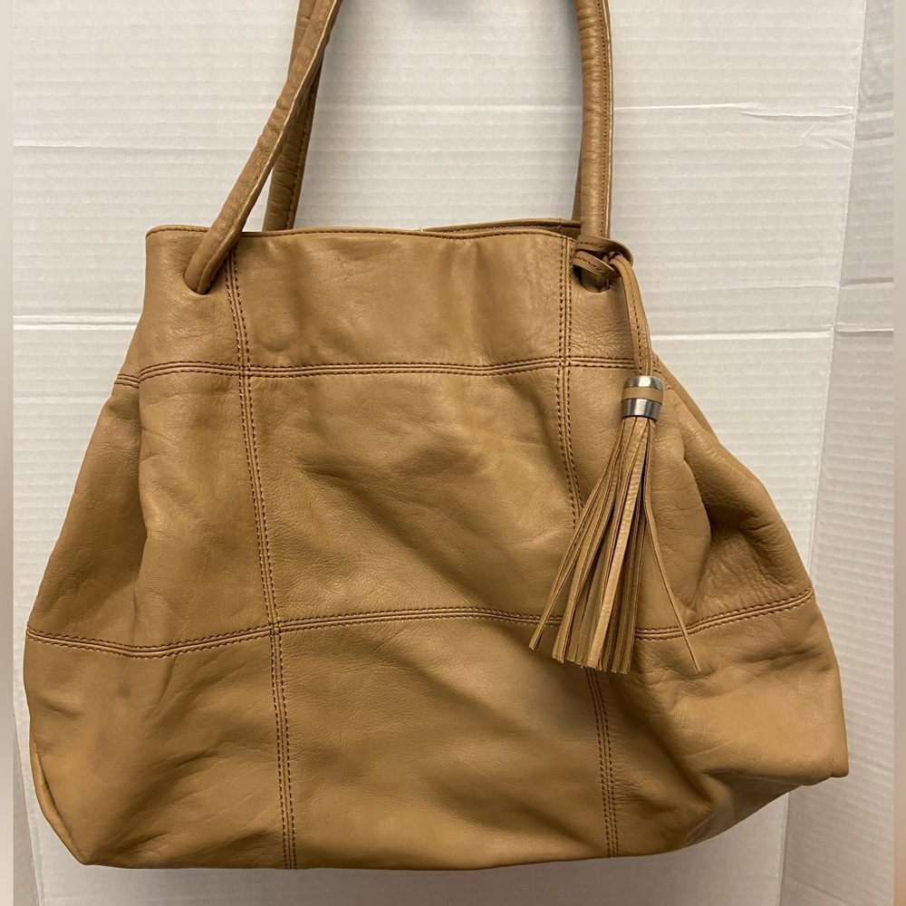 Alfani Large Soft Tan Leather Neutral Hobo Bah